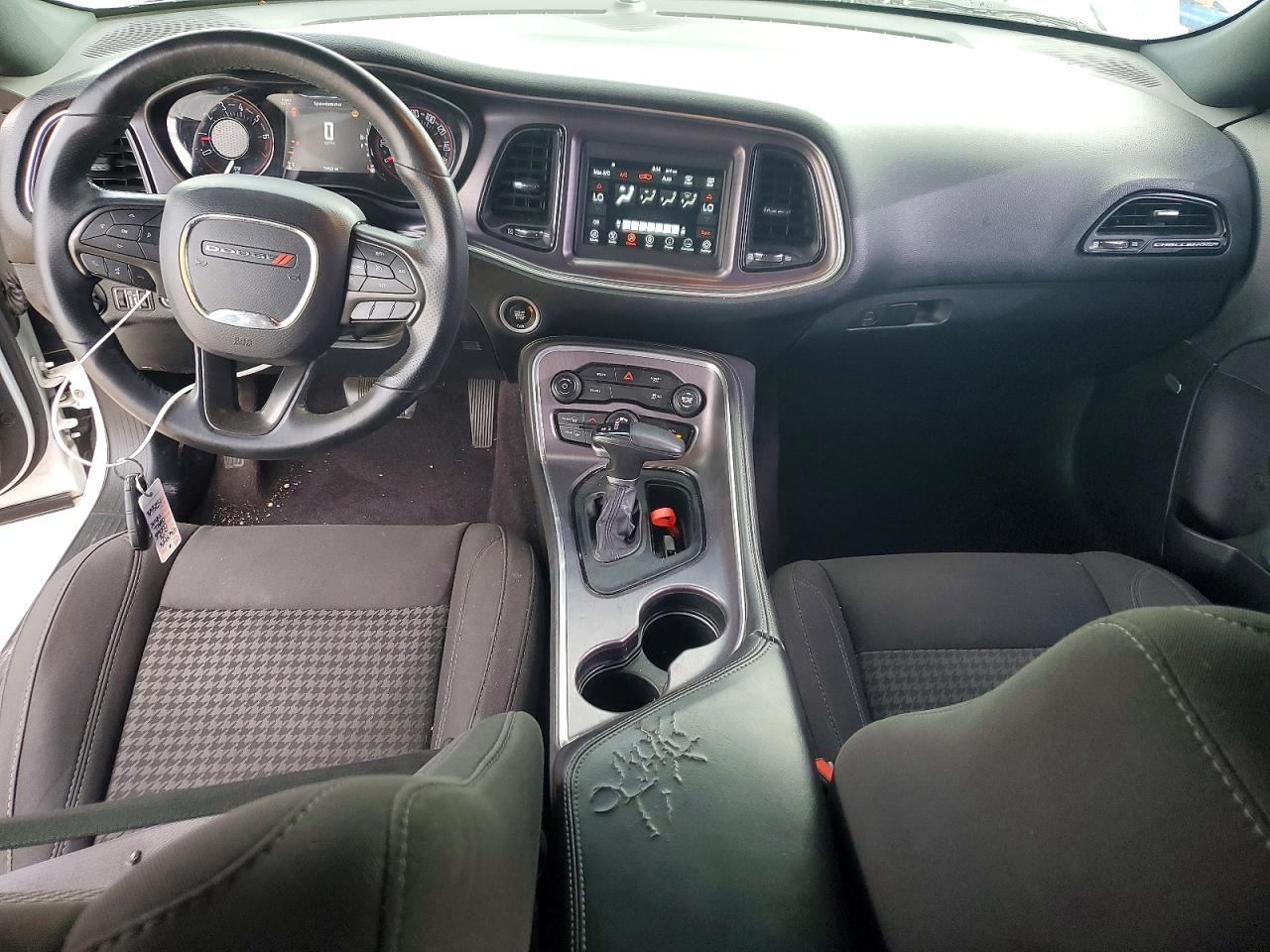 2018 Dodge Challenger Sxt - zdjęcie 8