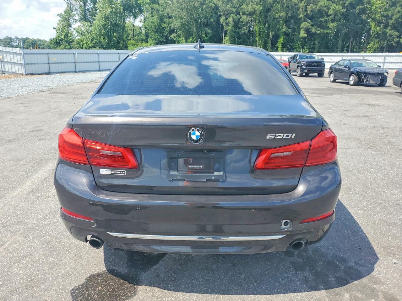 2017 BMW 530 I - zdjęcie 6
