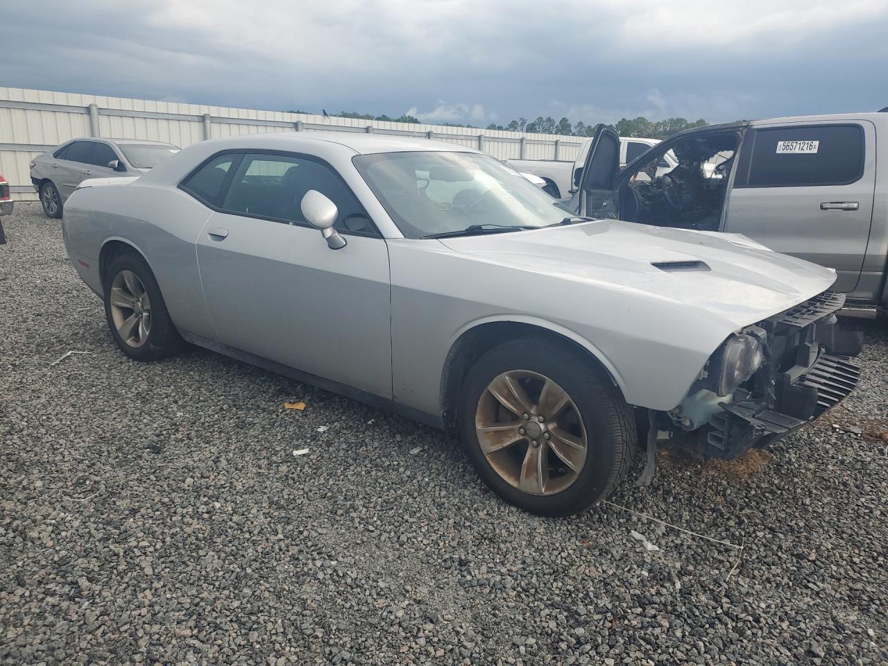 2021 Dodge Challenger Sxt - zdjęcie 4
