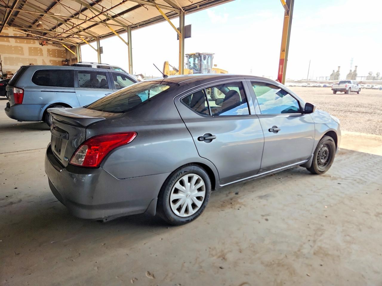 2016 Nissan Versa 1.6 S Plus - zdjęcie 3