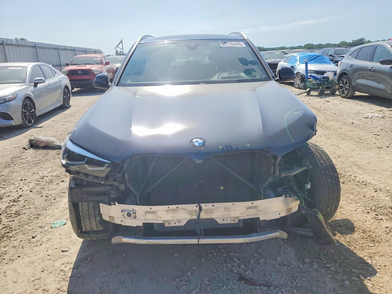 2021 BMW X5 xDrive40I - zdjęcie 5