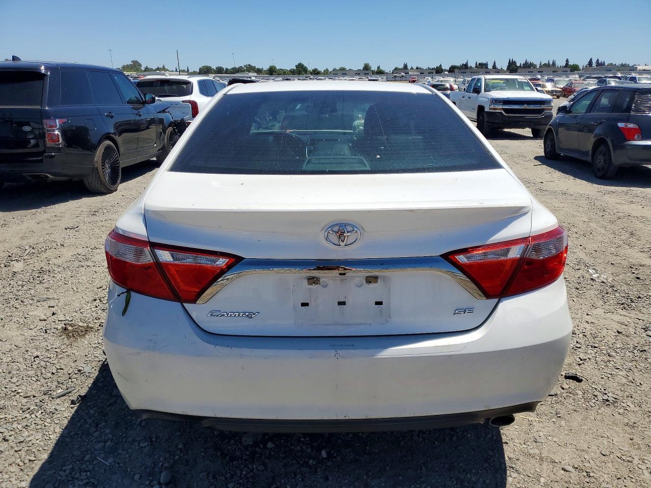 2017 Toyota Camry Se - zdjęcie 6