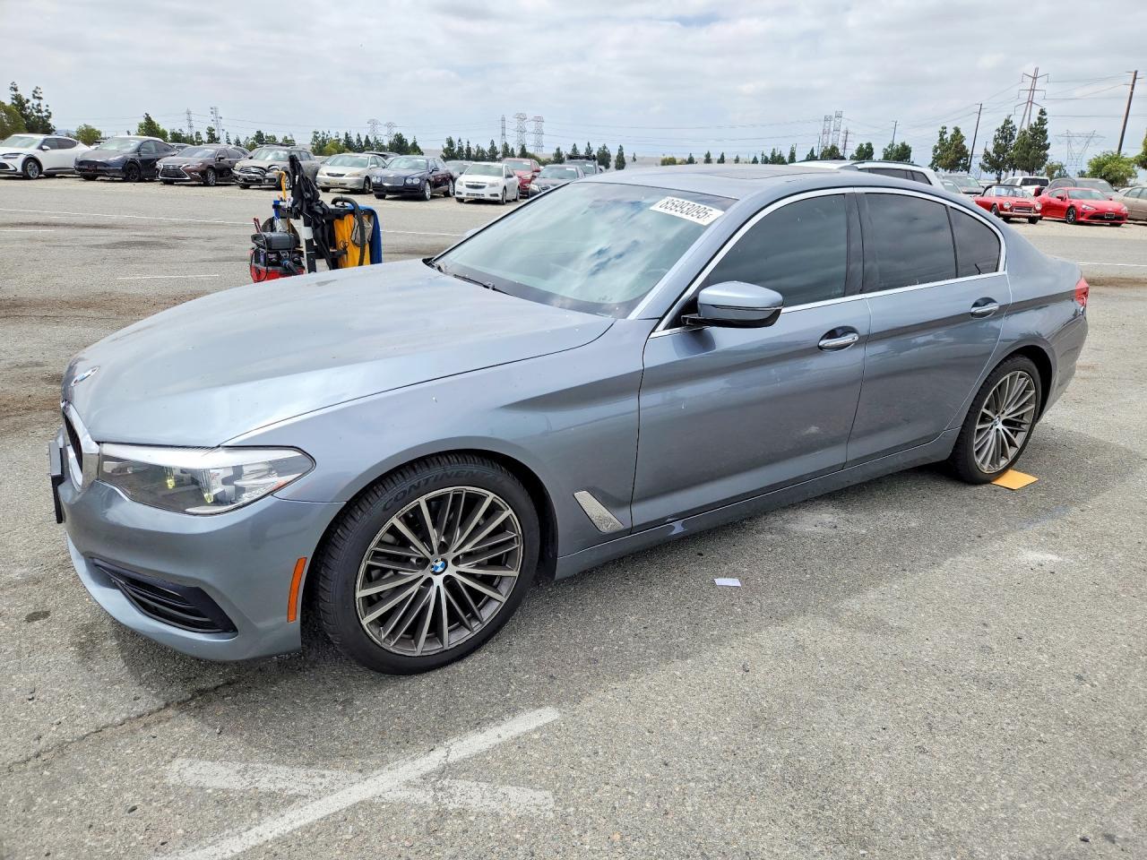 2017 BMW 530 I - zdjęcie główne