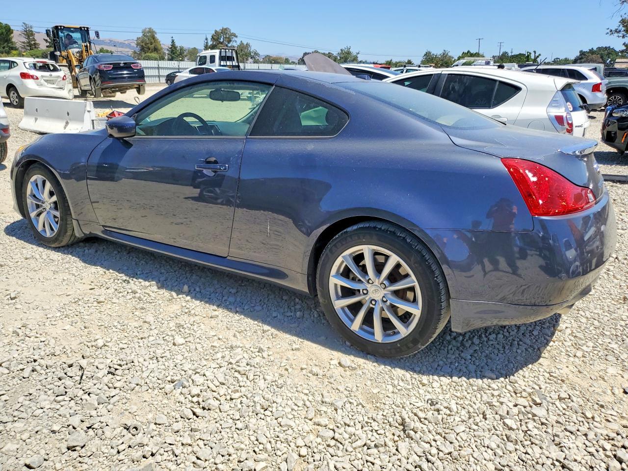 2013 Infiniti G37 Coupe Journey - zdjęcie 2