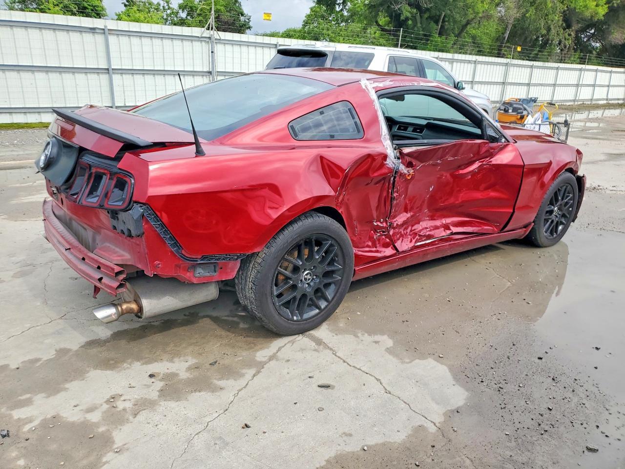 2014 Ford Mustang - zdjęcie 3