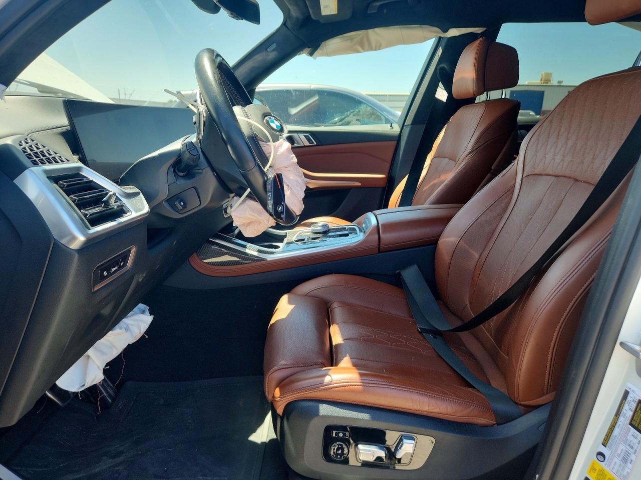 2024 BMW X7 - zdjęcie 7