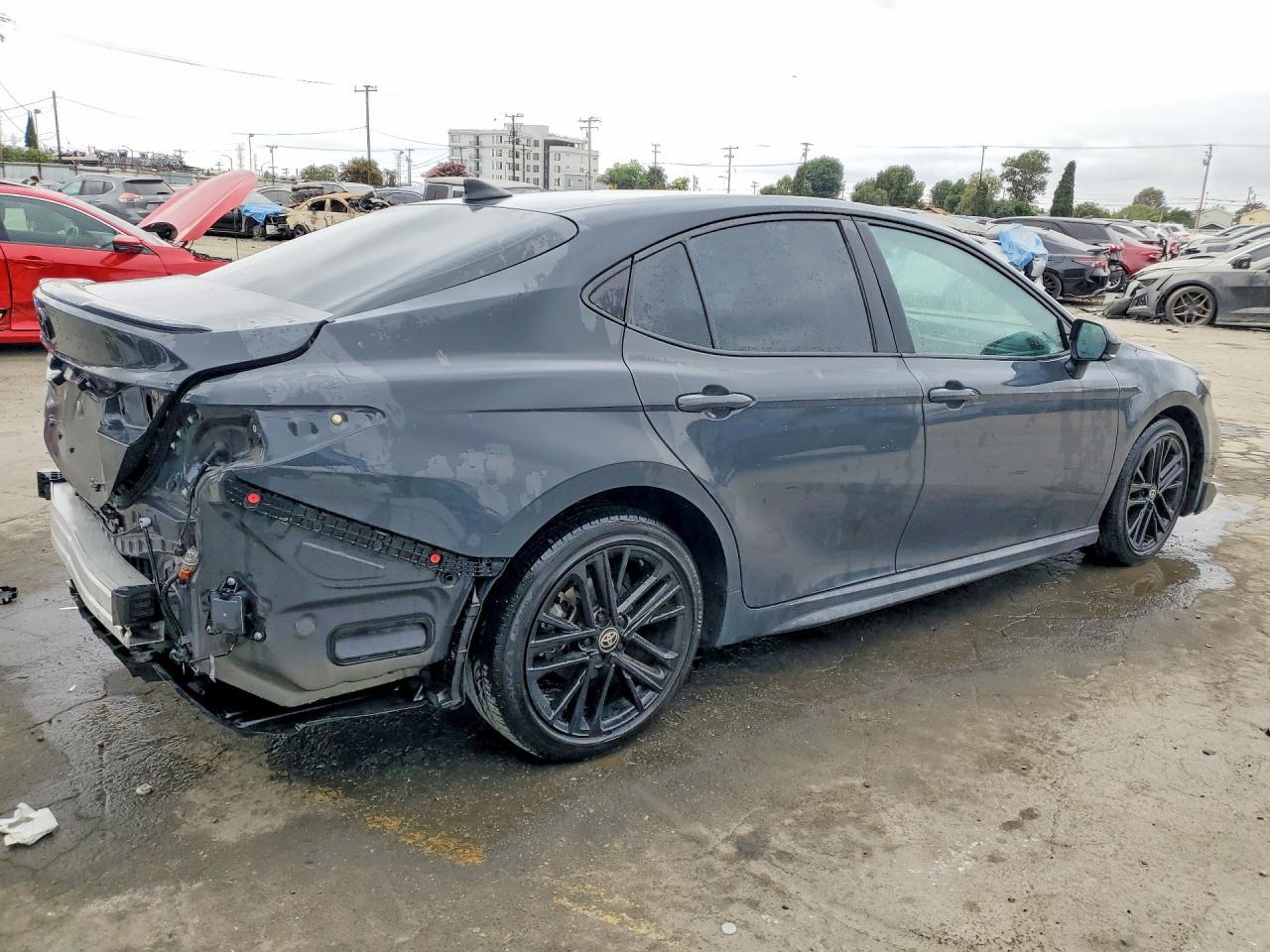 2025 Toyota Camry Se - zdjęcie 3