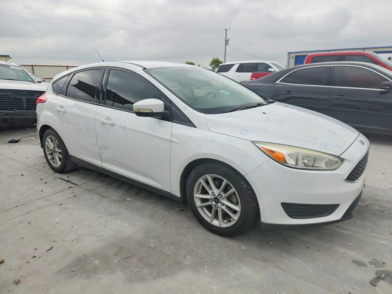 2017 Ford Focus Se - zdjęcie 4