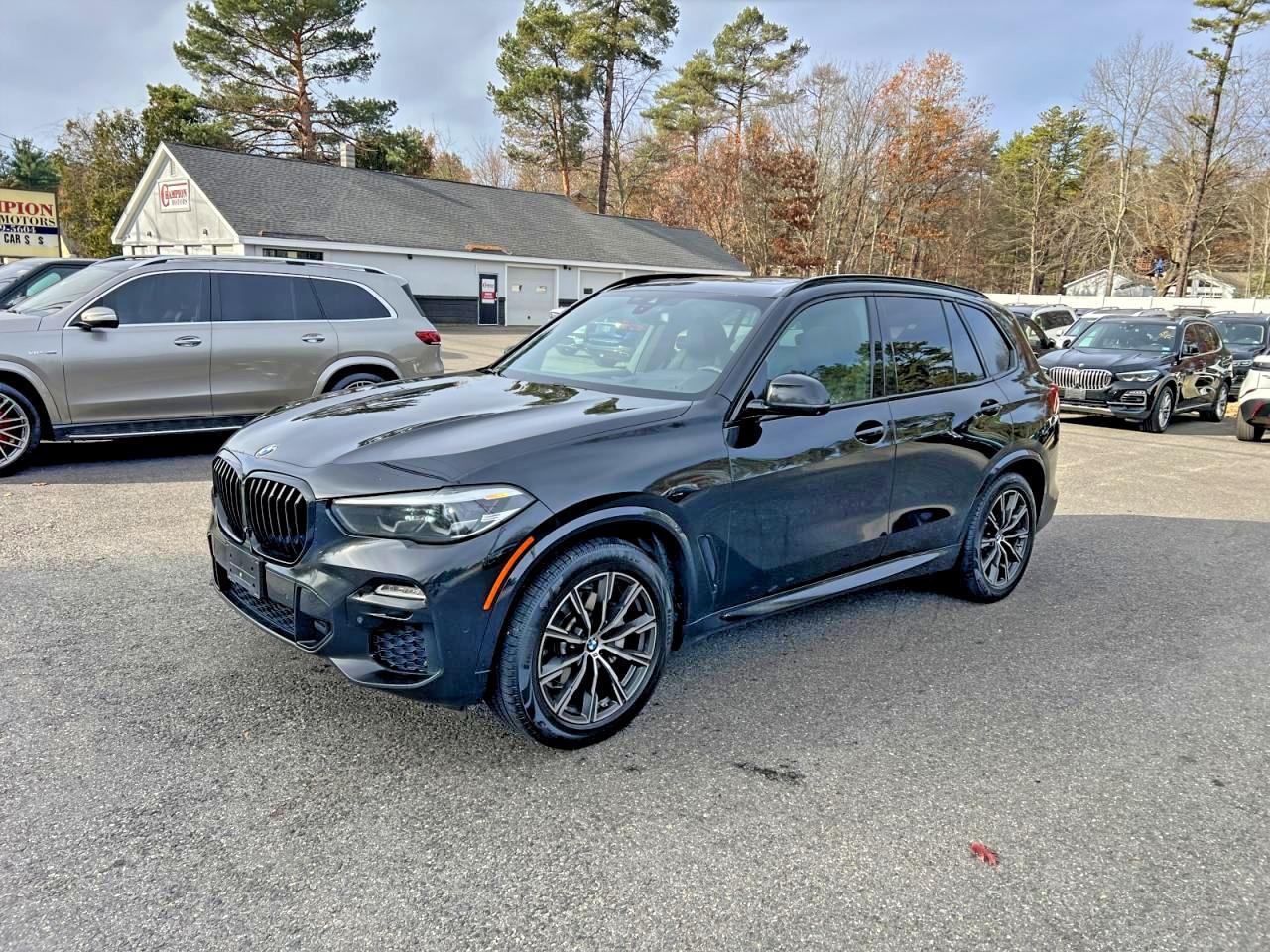 2021 BMW X5 xDrive40I - zdjęcie 2