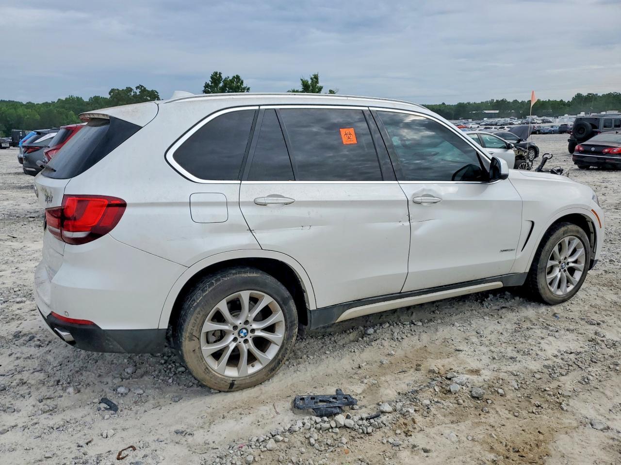 2015 BMW X5 xDrive35I - zdjęcie 3