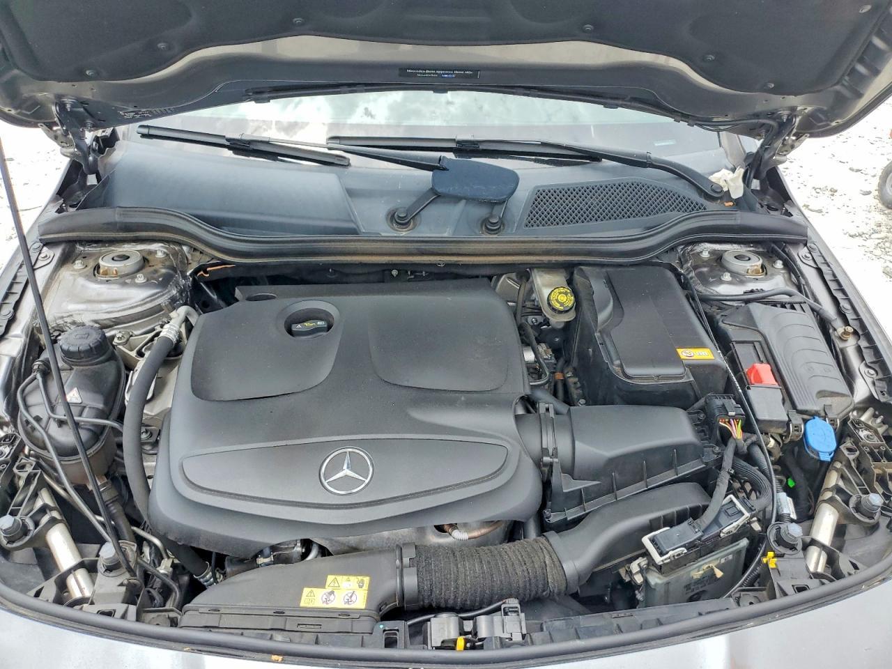 2016 Mercedes-Benz Cla 250 - zdjęcie 11