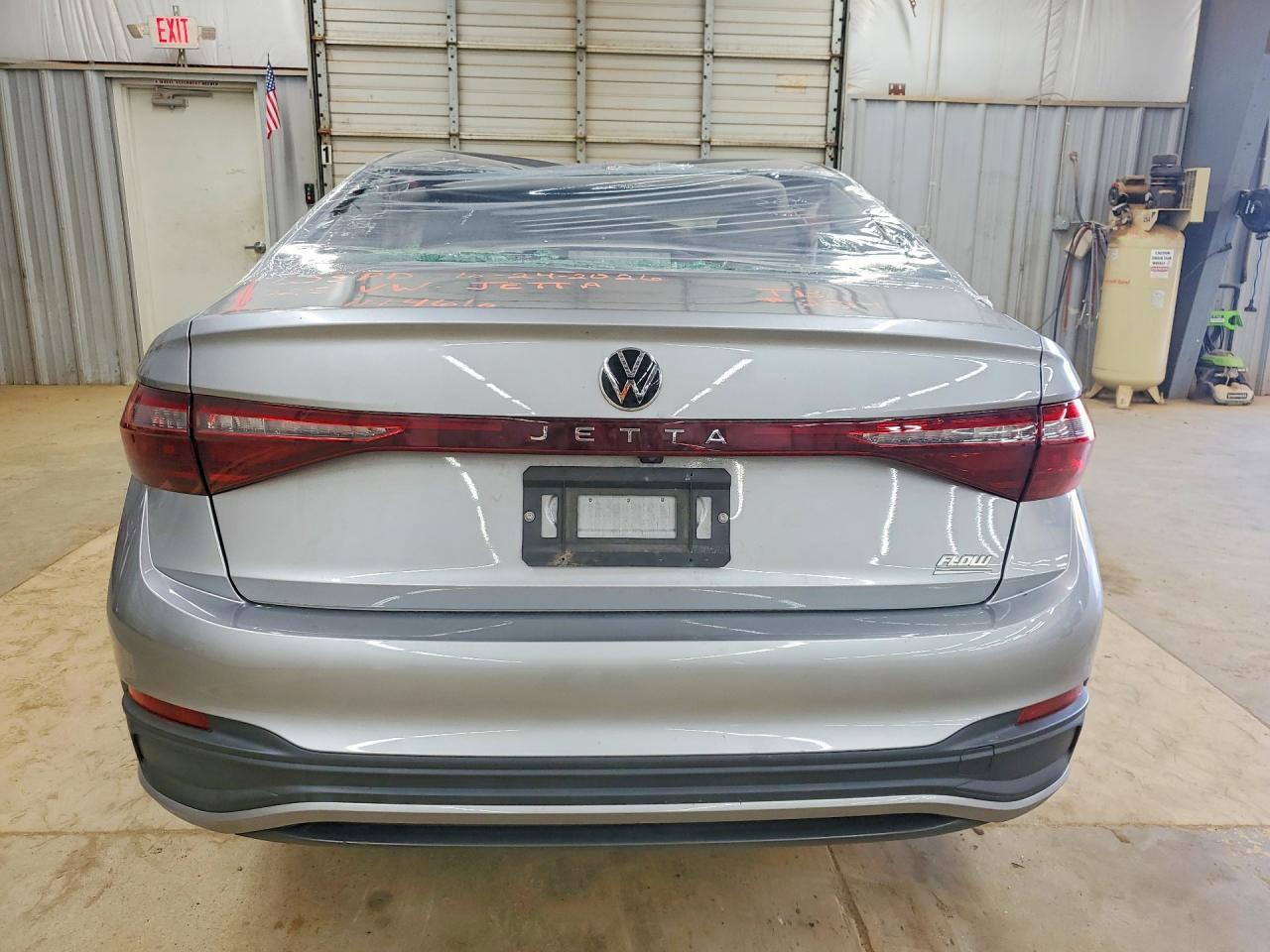 2025 Volkswagen Jetta S - zdjęcie 6