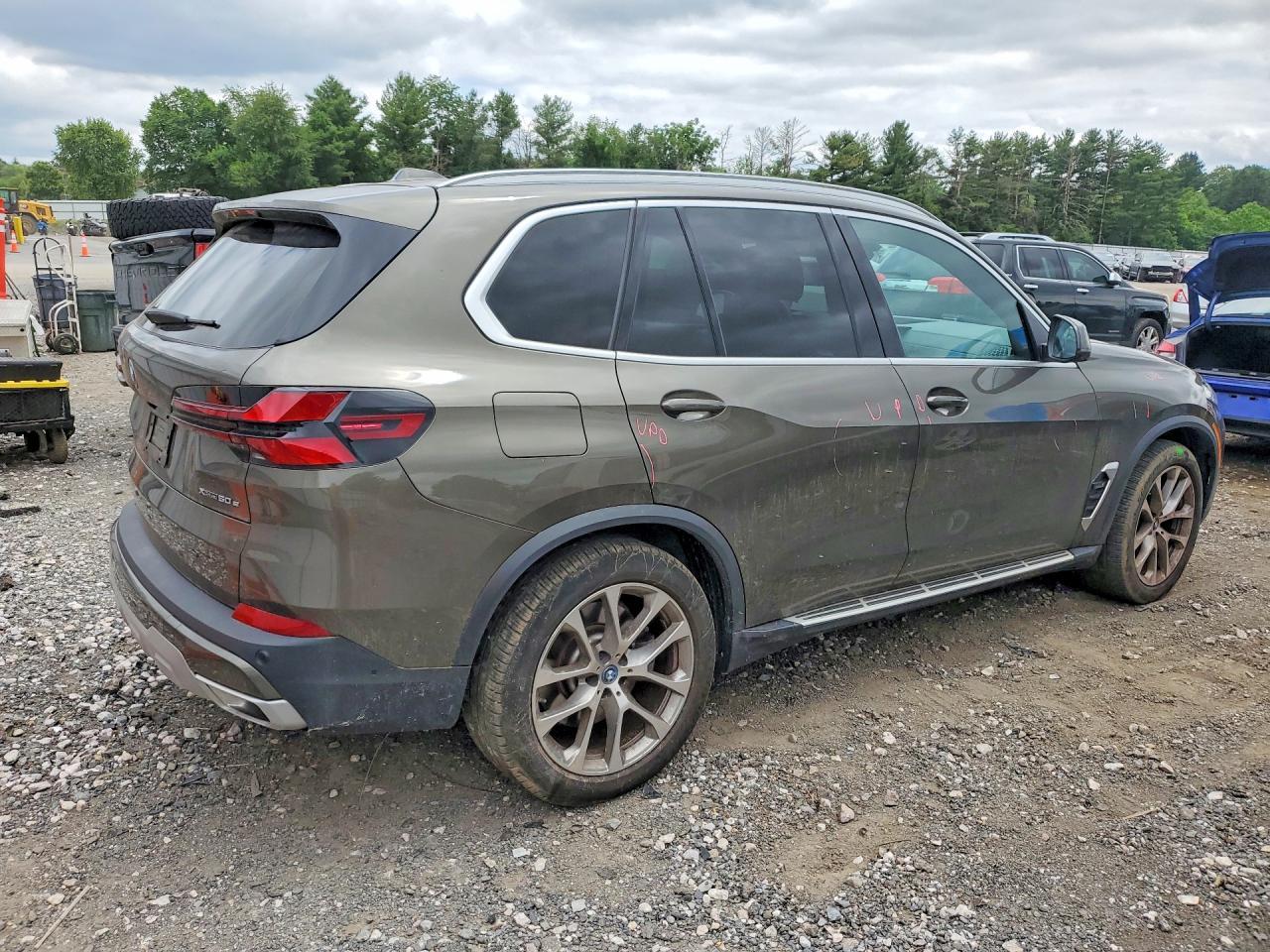 2024 BMW X5 xDrive50E - zdjęcie 3