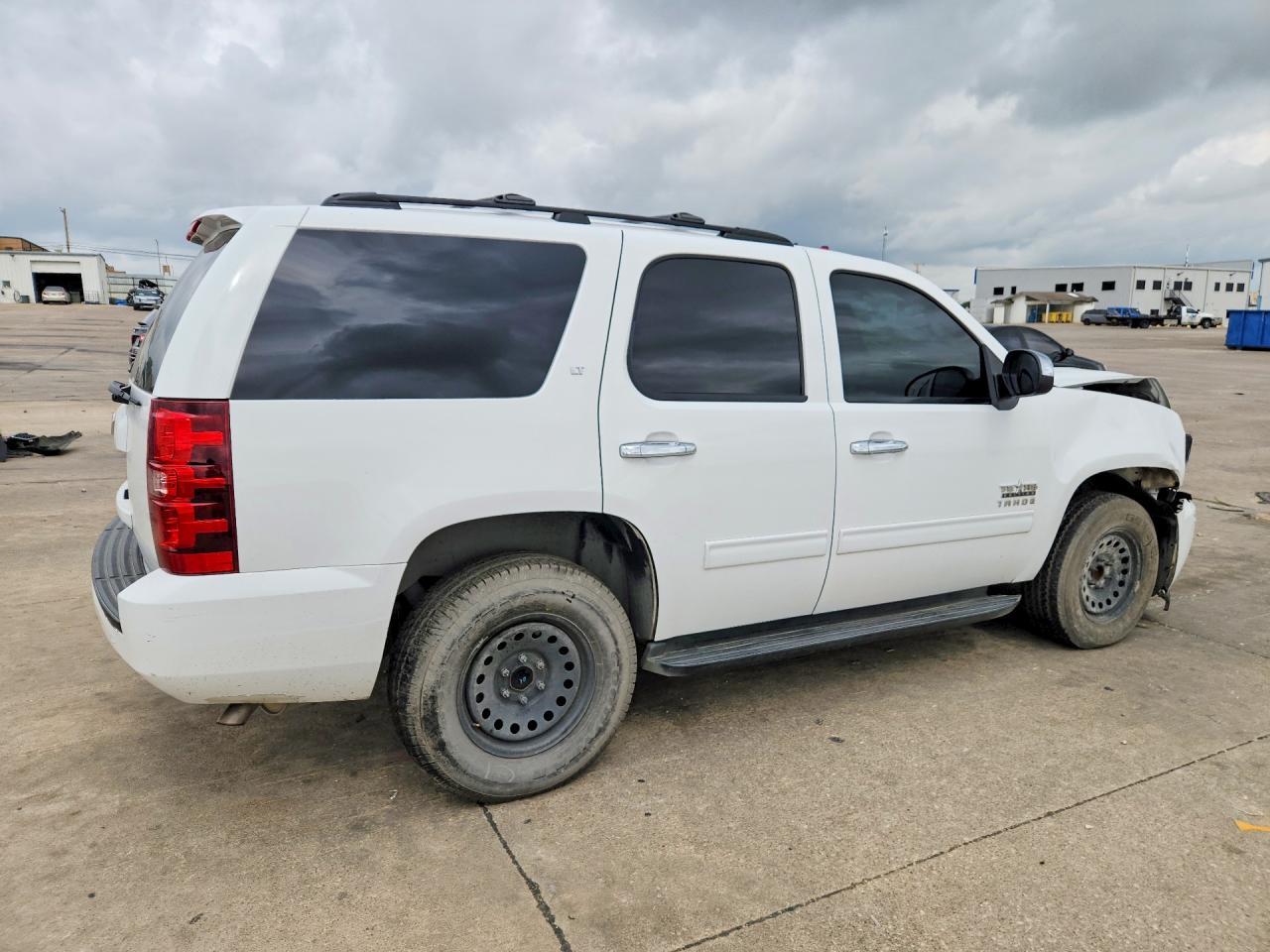 2013 Chevrolet Tahoe C1500 Lt - zdjęcie 3