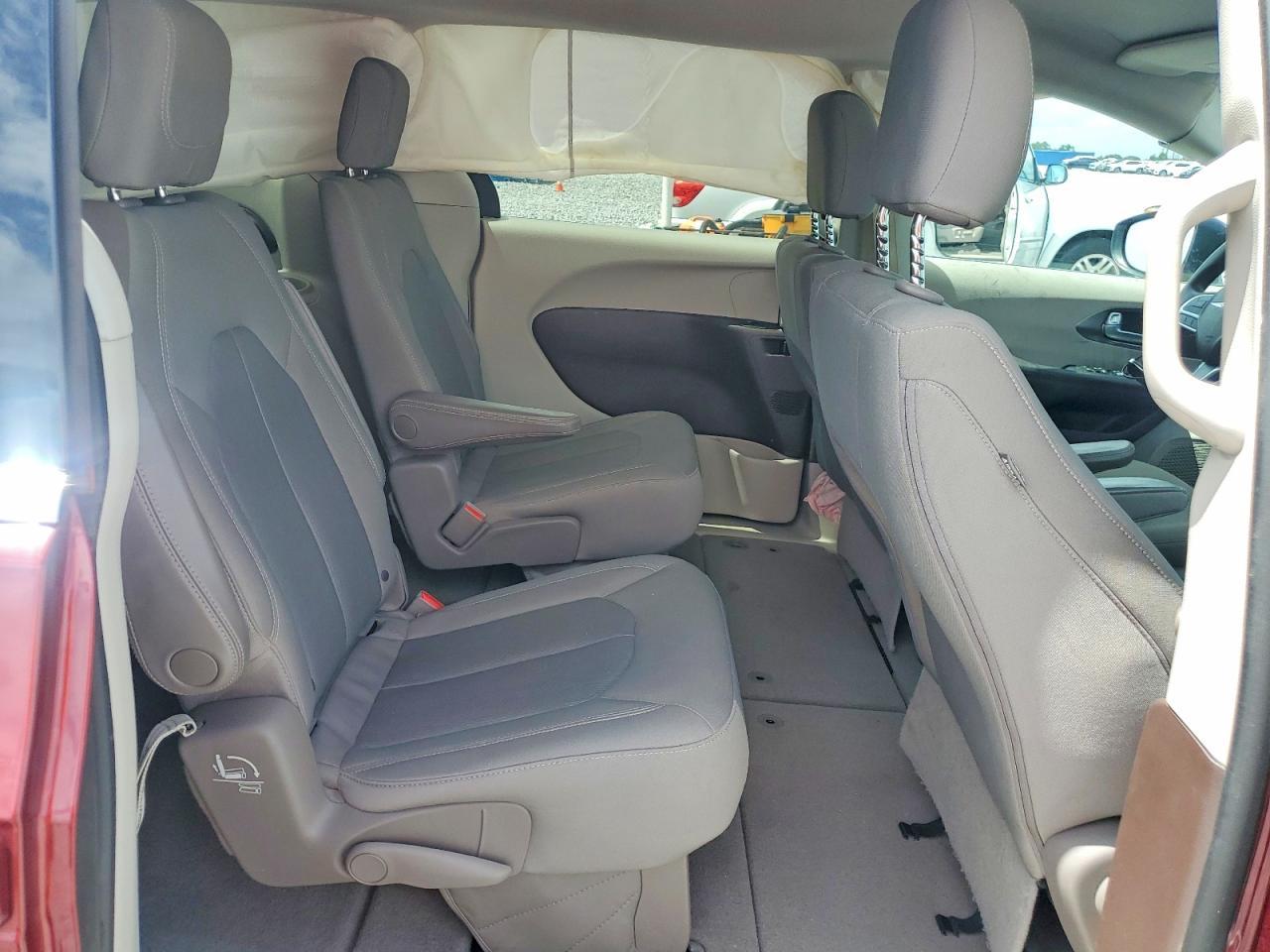 2017 Chrysler Pacifica Lx - zdjęcie 10