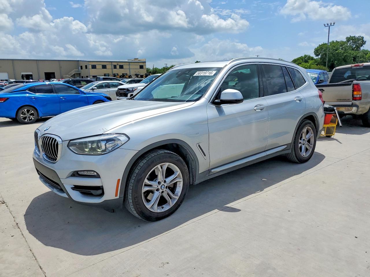 2021 BMW X3 xDrive30I - zdjęcie główne