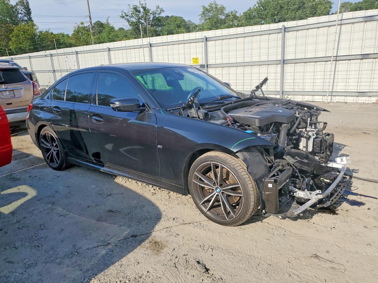 2021 BMW 330I - zdjęcie 4