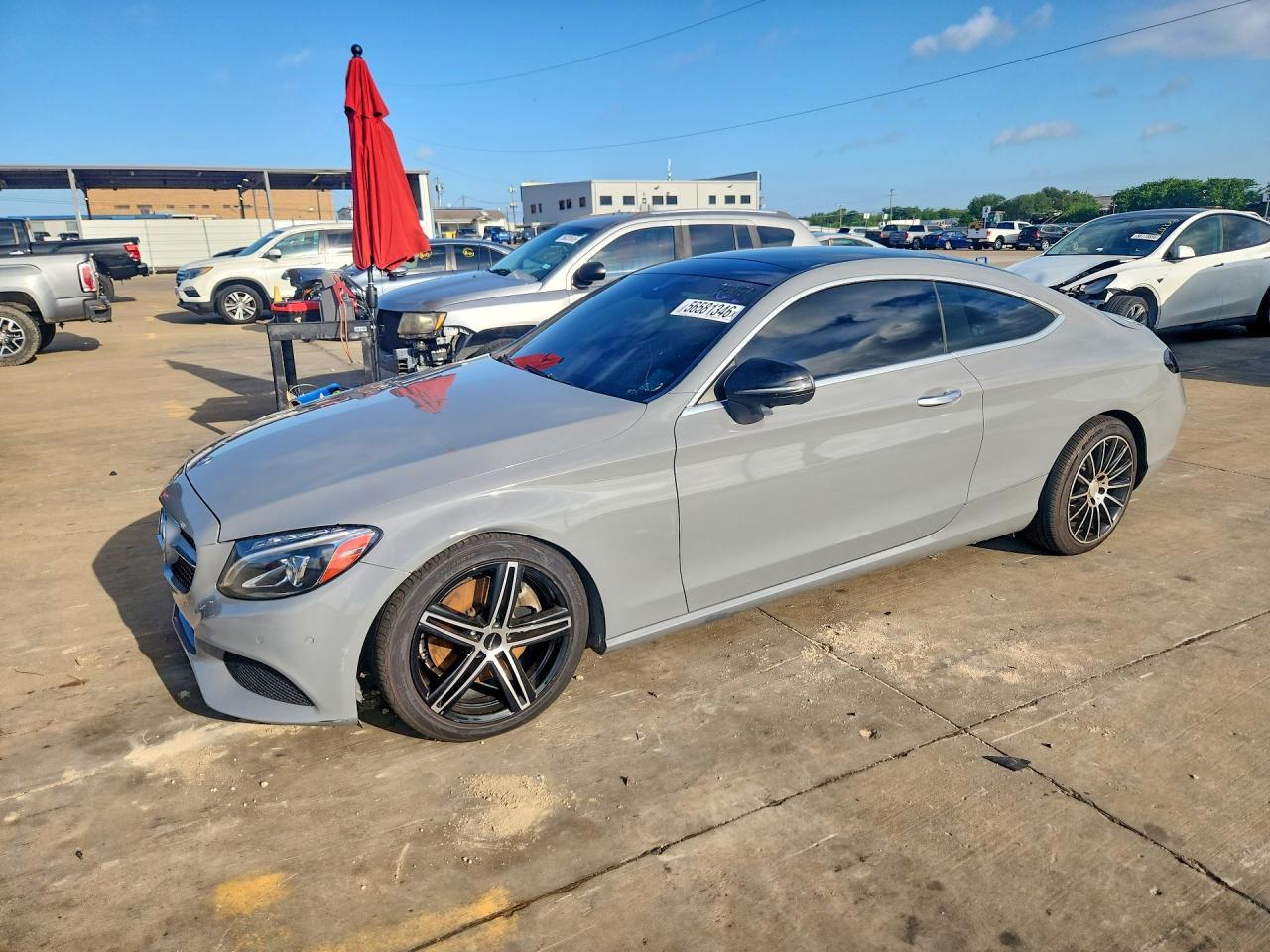 2017 Mercedes-Benz C 300 - zdjęcie główne