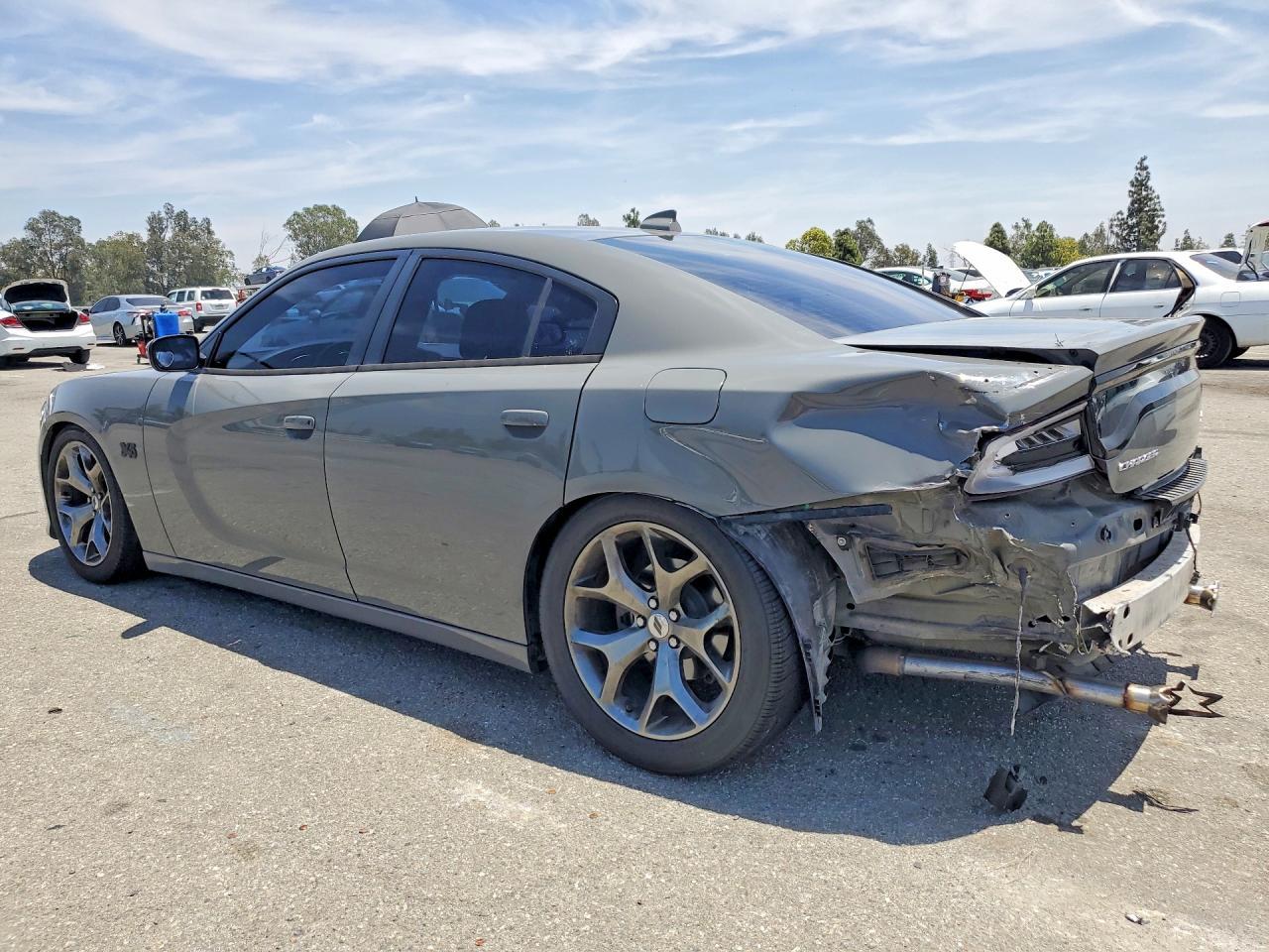 2017 Dodge Charger R - zdjęcie 2