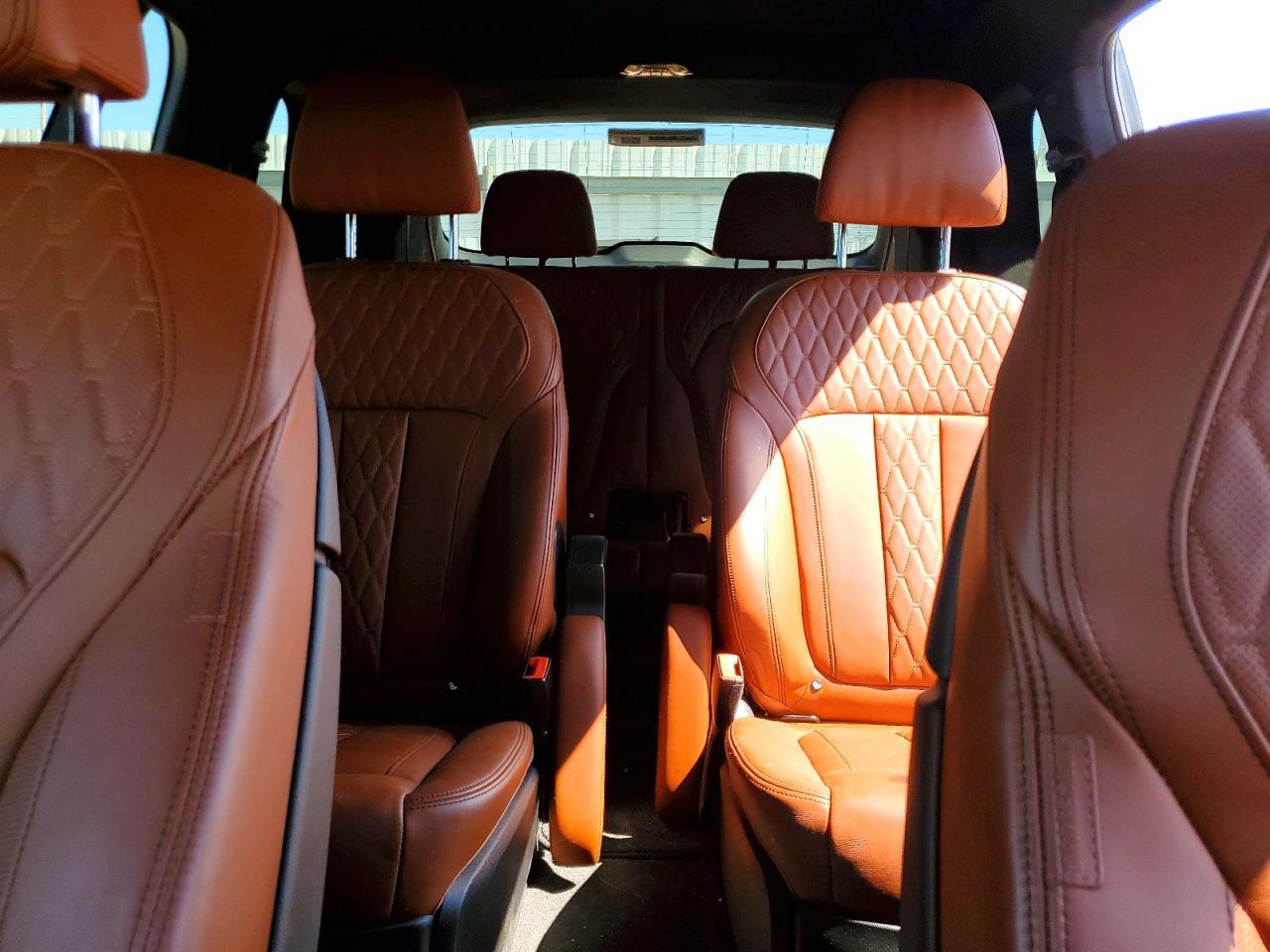 2021 BMW X7 xDrive40I - zdjęcie 10