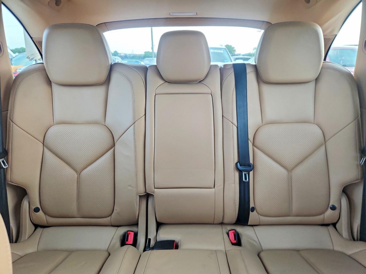 2013 Porsche Cayenne S Hybrid - zdjęcie 10