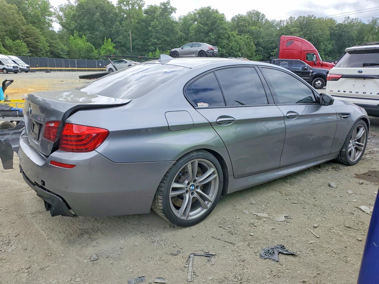 2014 BMW M5 - zdjęcie 3