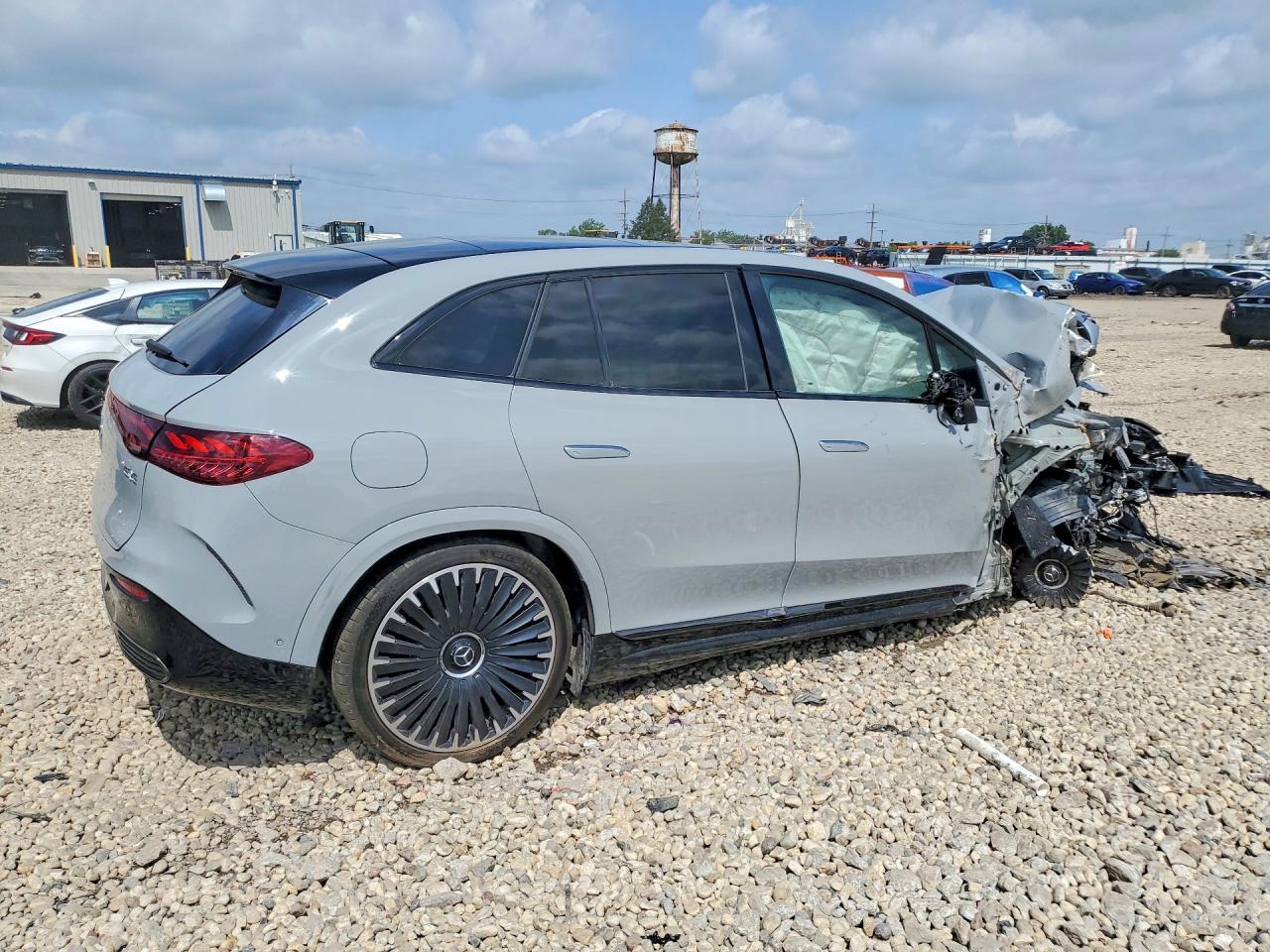 2024 Mercedes-Benz Eqe Suv Amg 4Matic - zdjęcie 3