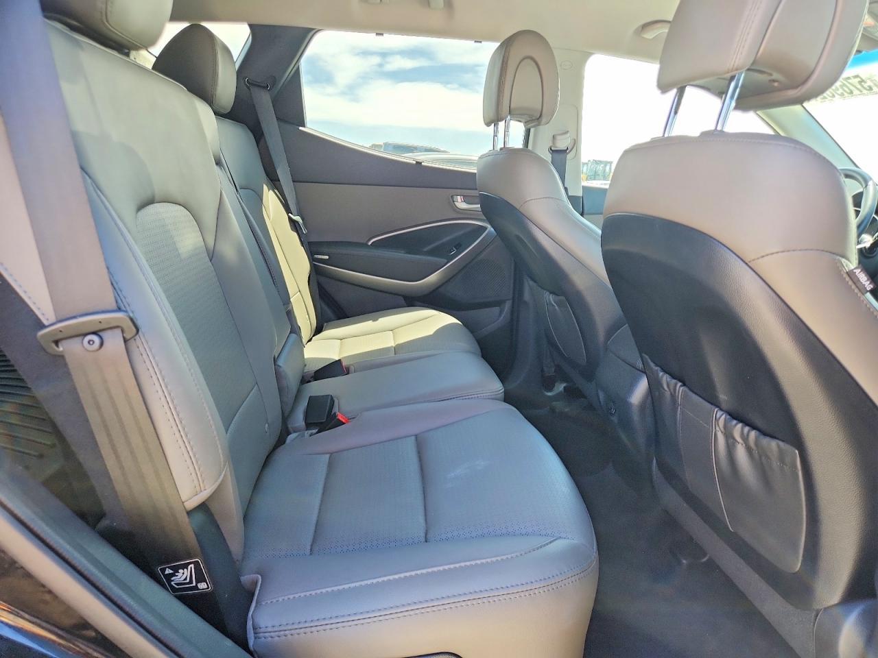 2016 Hyundai Santa Fe Sport 2.4L - zdjęcie 11