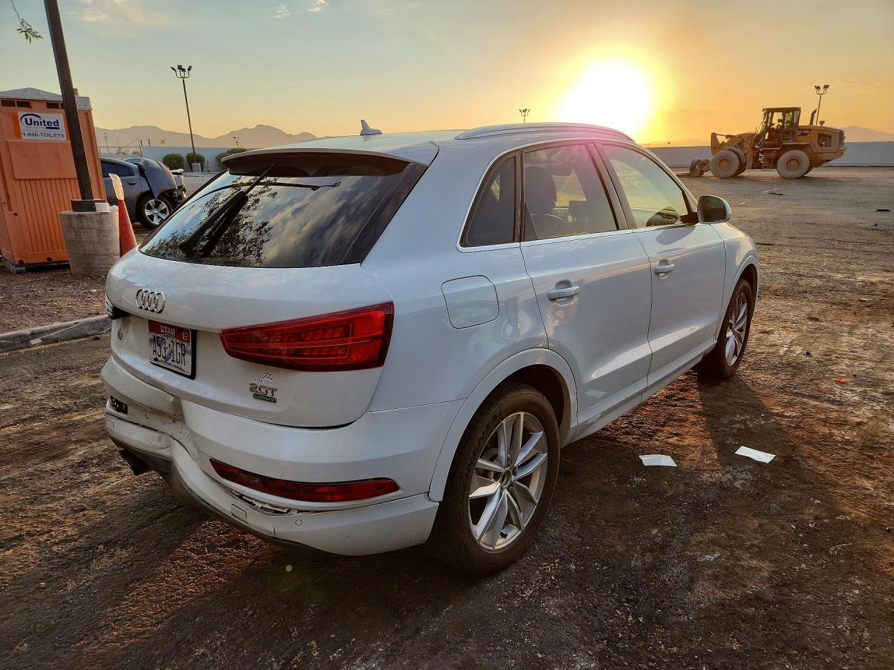 2016 Audi Q3 Premium Plus - zdjęcie 3