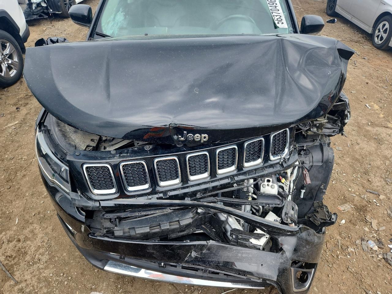 2021 Jeep Compass Limited - zdjęcie 12