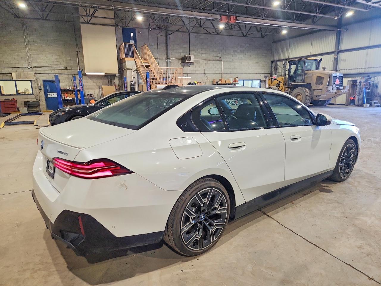 2025 BMW I5 xDrive 40 - zdjęcie 3