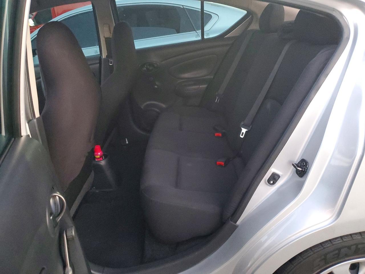 2017 Nissan Versa 1.6 S Plus - zdjęcie 10