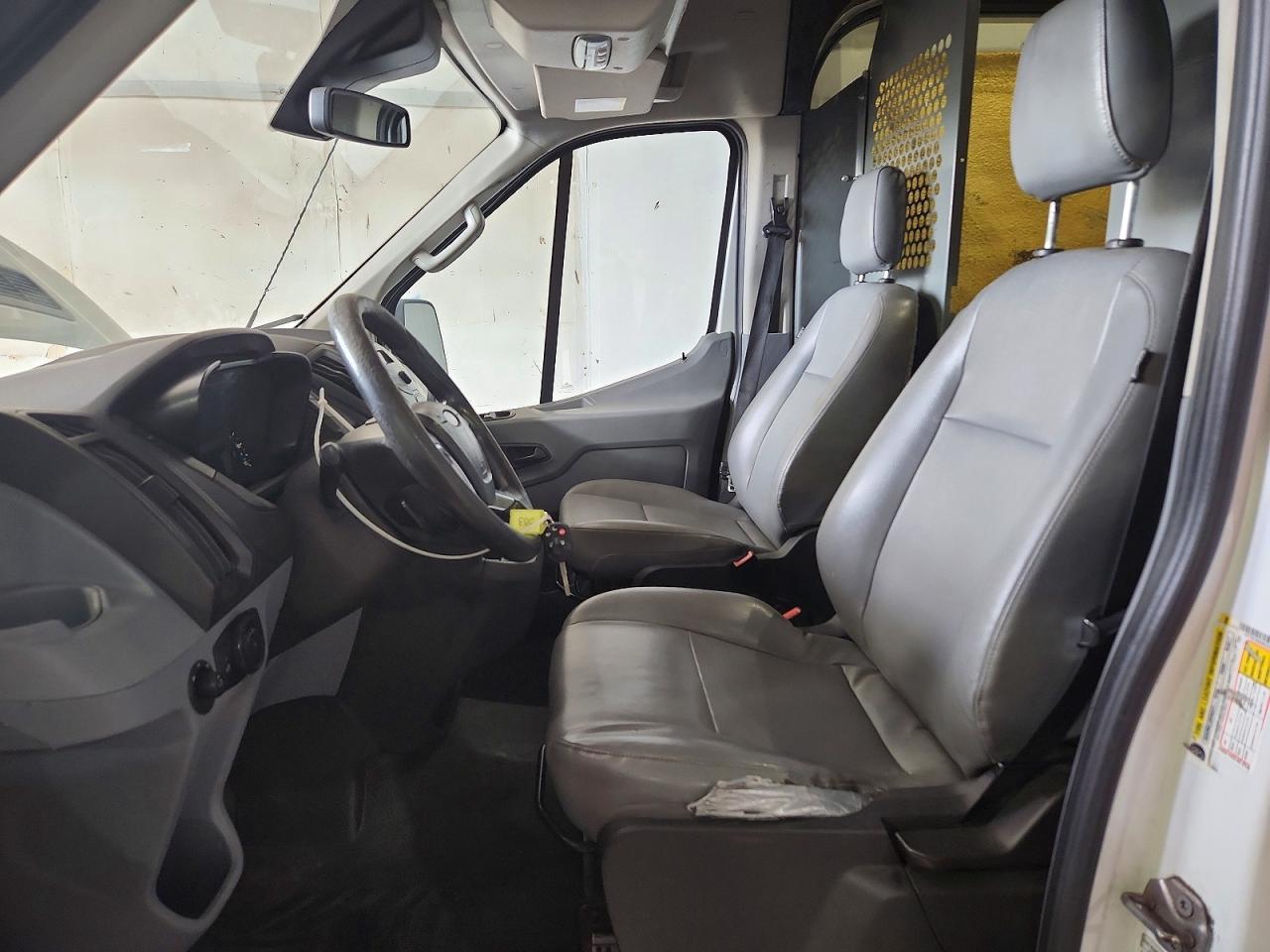 2017 Ford Transit T-250 - zdjęcie 7