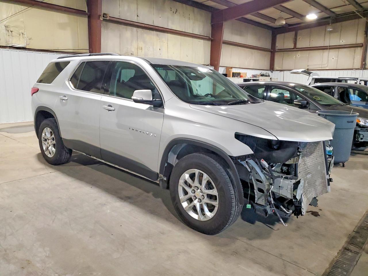 2021 Chevrolet Traverse Lt - zdjęcie 4