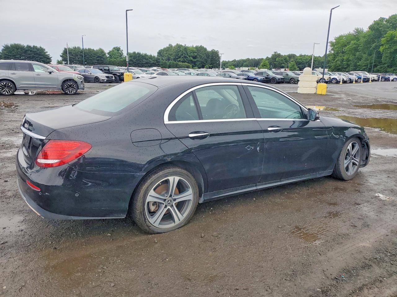 2018 Mercedes-Benz E 300 - zdjęcie 3