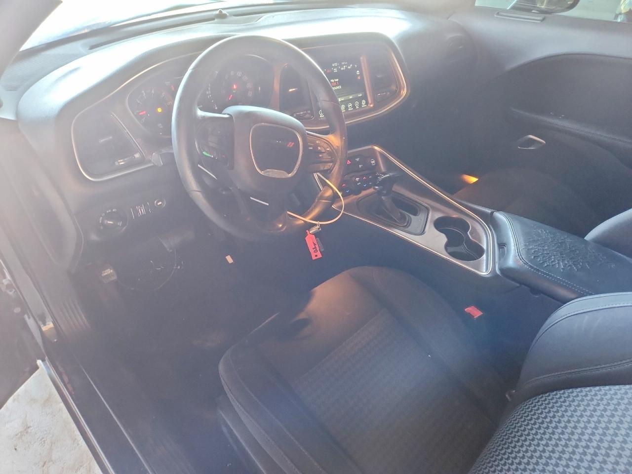 2017 Dodge Challenger Sxt - zdjęcie 8