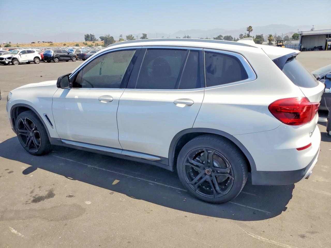 BMW X3 - zdjęcie 2