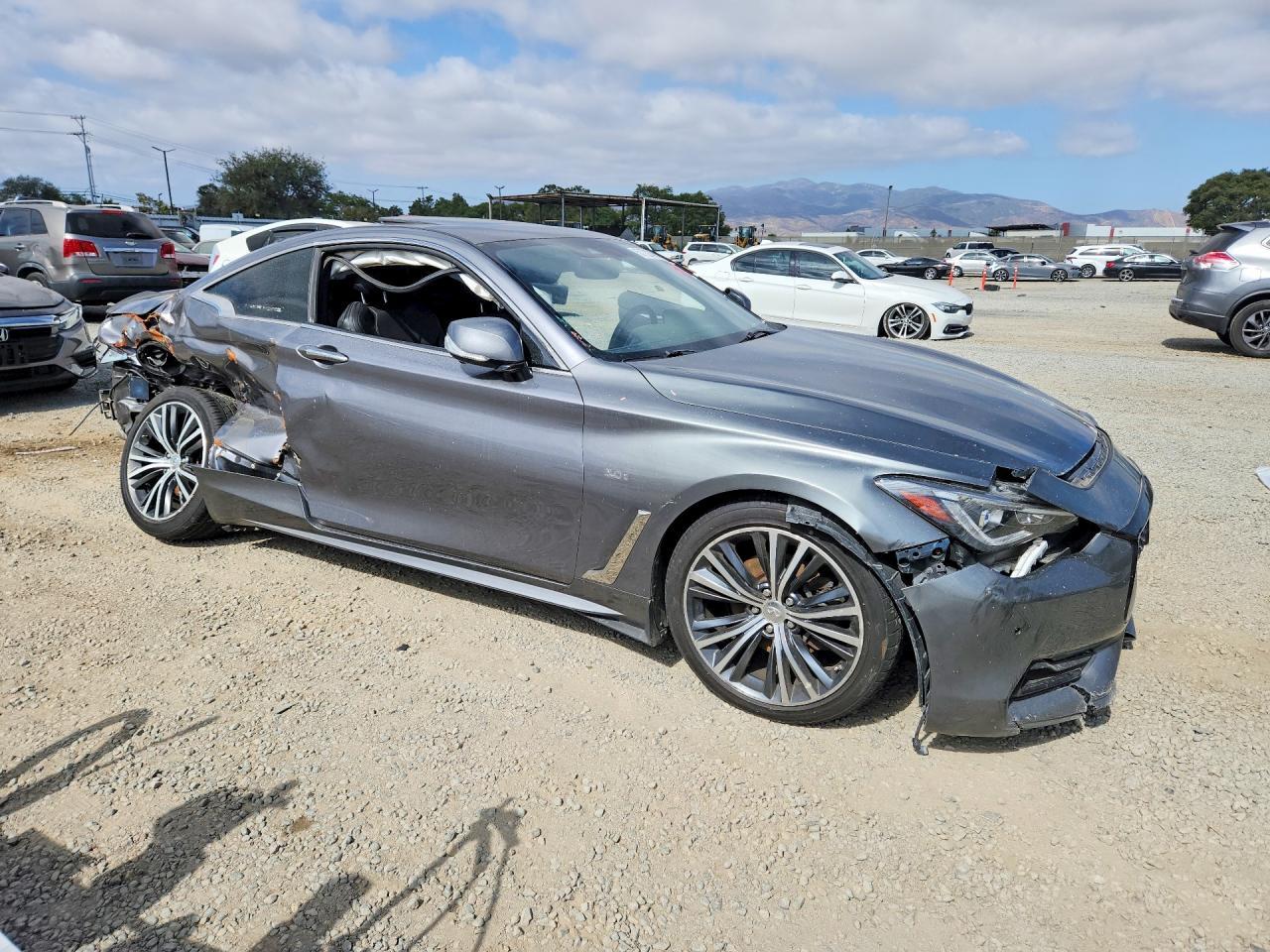 2017 Infiniti Q60 3.0T Premium - zdjęcie 4
