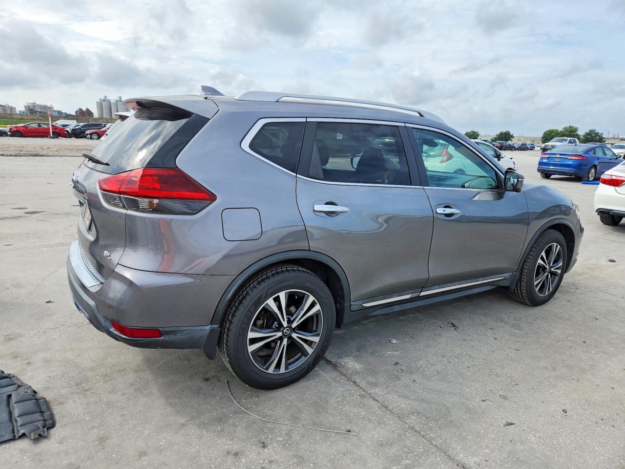 2018 Nissan Rogue Sl - zdjęcie 3