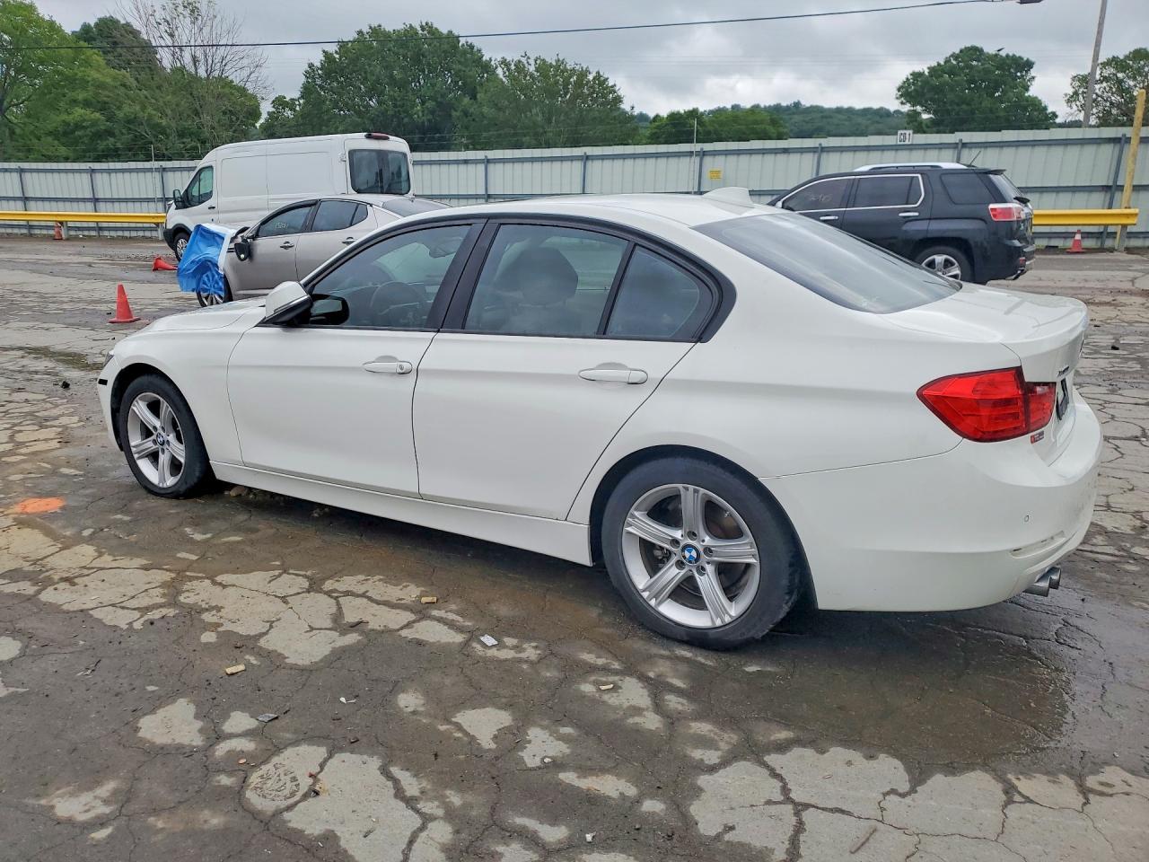 2015 BMW 328 Xi Sulev - zdjęcie 2