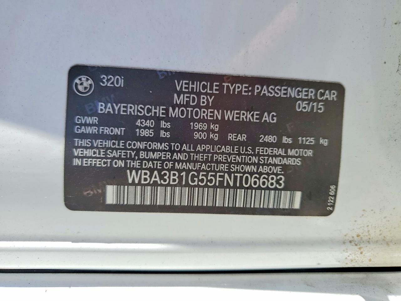 2015 BMW 320 I - zdjęcie 12