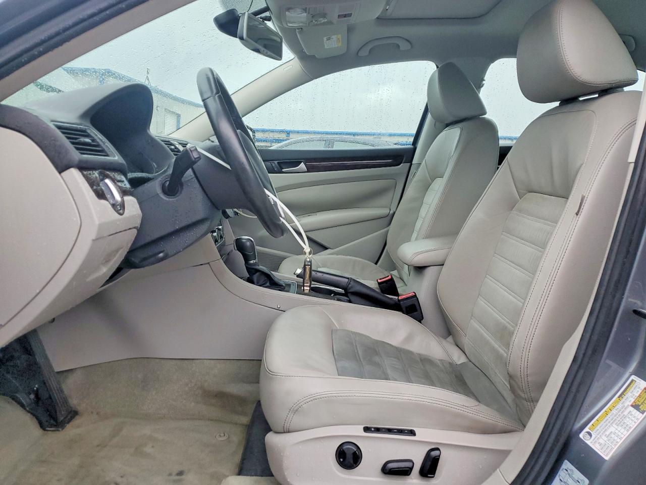 2014 Volkswagen Passat Sel - zdjęcie 7