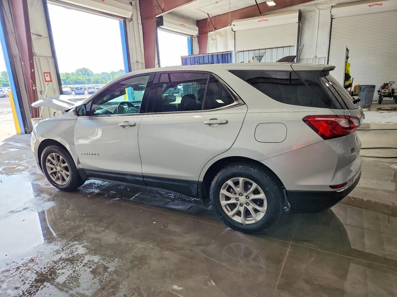 2020 Chevrolet Equinox Lt - zdjęcie 2