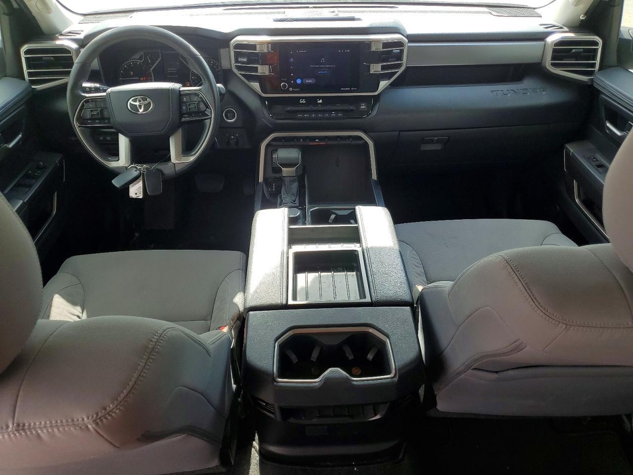 2022 Toyota Tundra Sr5 - zdjęcie 8