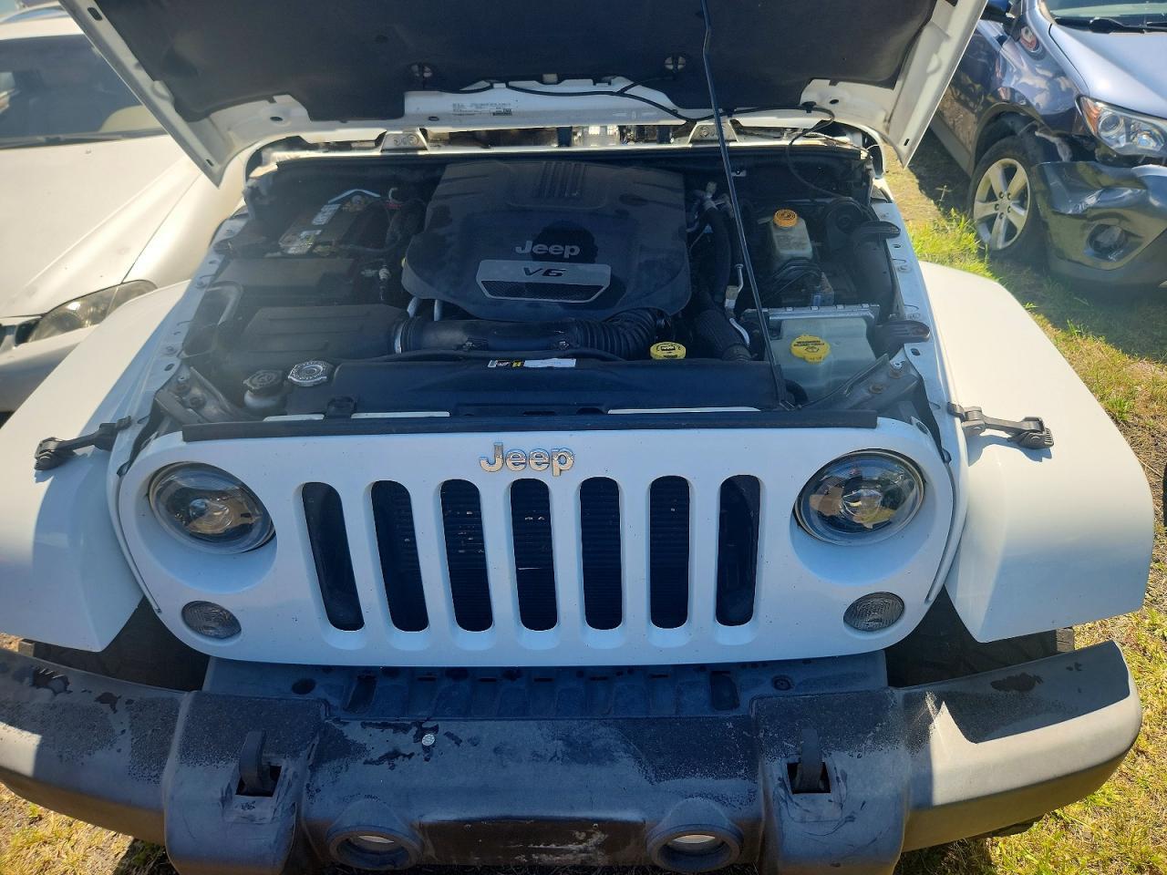 2015 Jeep Wrangler Unlimited Rubicon - zdjęcie 11