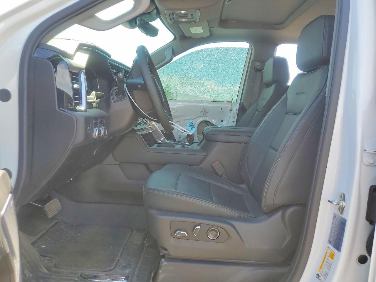 2025 GMC Sierra K3500 Denali - zdjęcie 7