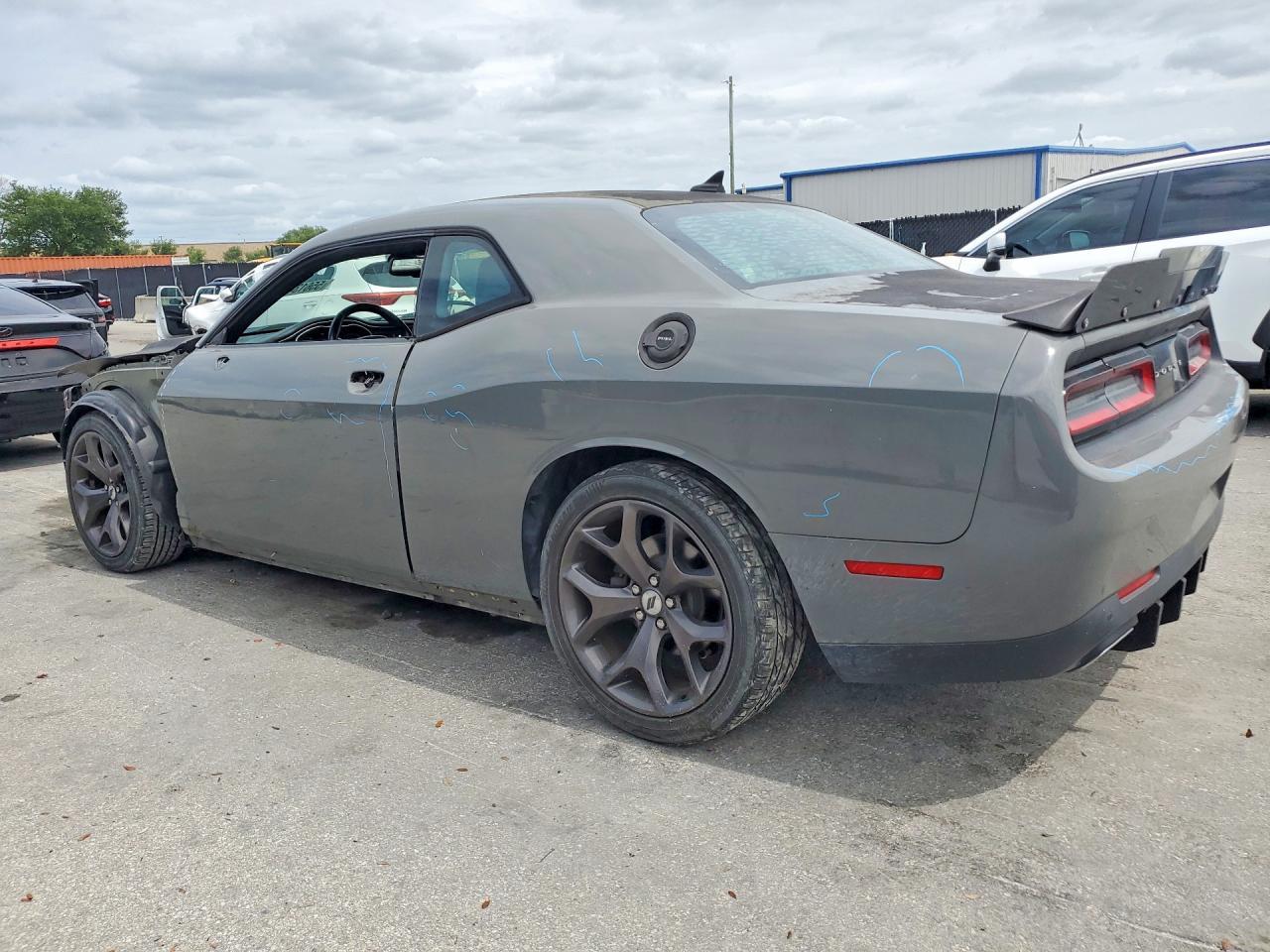 2018 Dodge Challenger Sxt - zdjęcie 2
