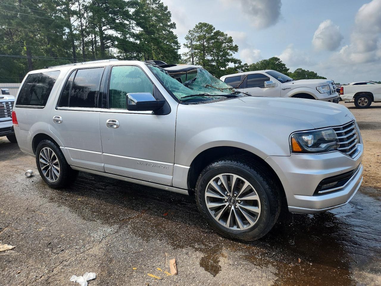 2015 Lincoln Navigator - zdjęcie 4