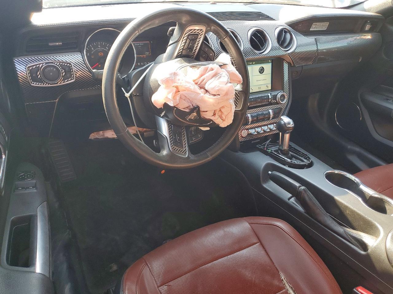 2016 Ford Mustang - zdjęcie 8