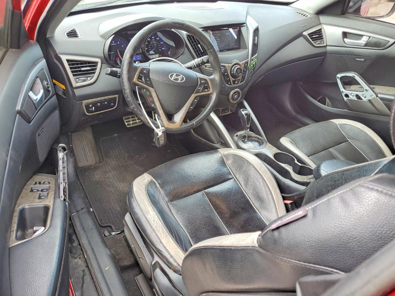 2013 Hyundai Veloster Turbo - zdjęcie 8